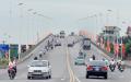 Sáng 26/9, Phó thủ tướng Hoàng Trung Hải cùng lãnh đạo Hà Nội đã cắt băng khánh thành giai đoạn một cầu Vĩnh Tuy, góp phần giảm tải, giảm ùn tắc giao thông cho cầu Chương Dương và vùng lân cận