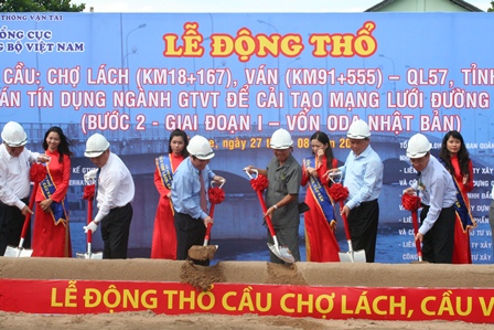 Cầu Chợ Lách và cầu Ván - QL57 Bến Tre sẽ nối thông với Vĩnh Long sau khi hoàn thành
